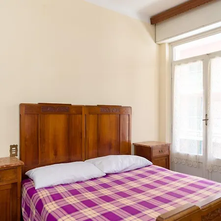 Apartment Two Steps From The Sea *